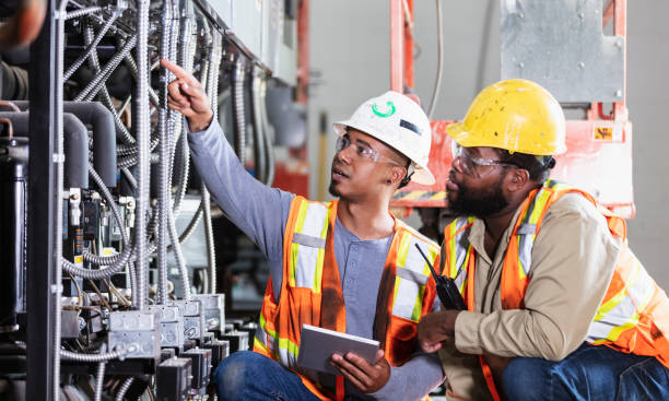 Best Electrical Contractors for Businesses  in Newport Beach, CA